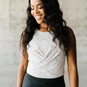 (NWT) Zyia Women’s White Infinity Tank, XL